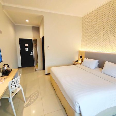 Royal Park Hotel Samarinda Eksteriør bilde
