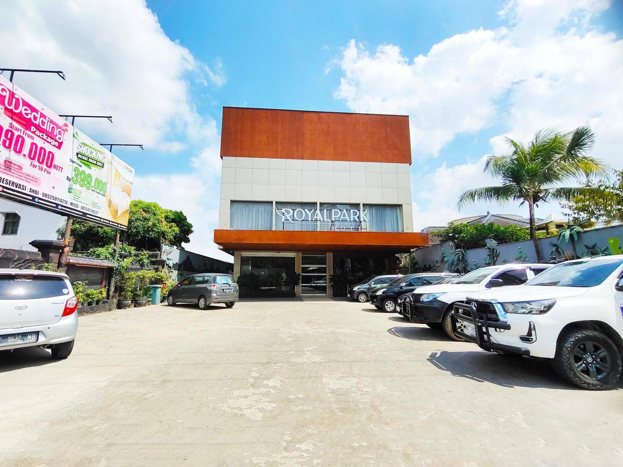 Royal Park Hotel Samarinda Eksteriør bilde