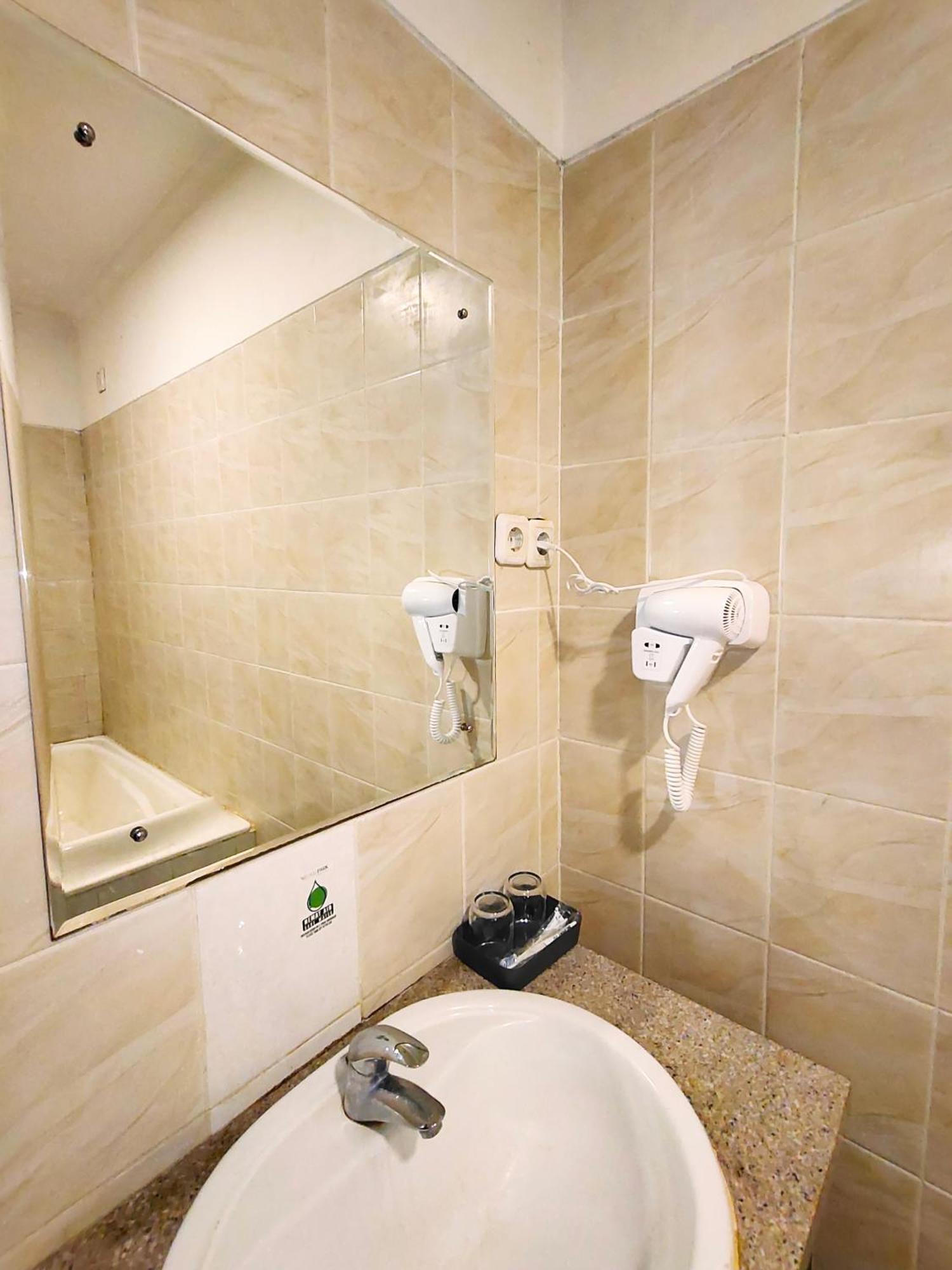 Royal Park Hotel Samarinda Eksteriør bilde