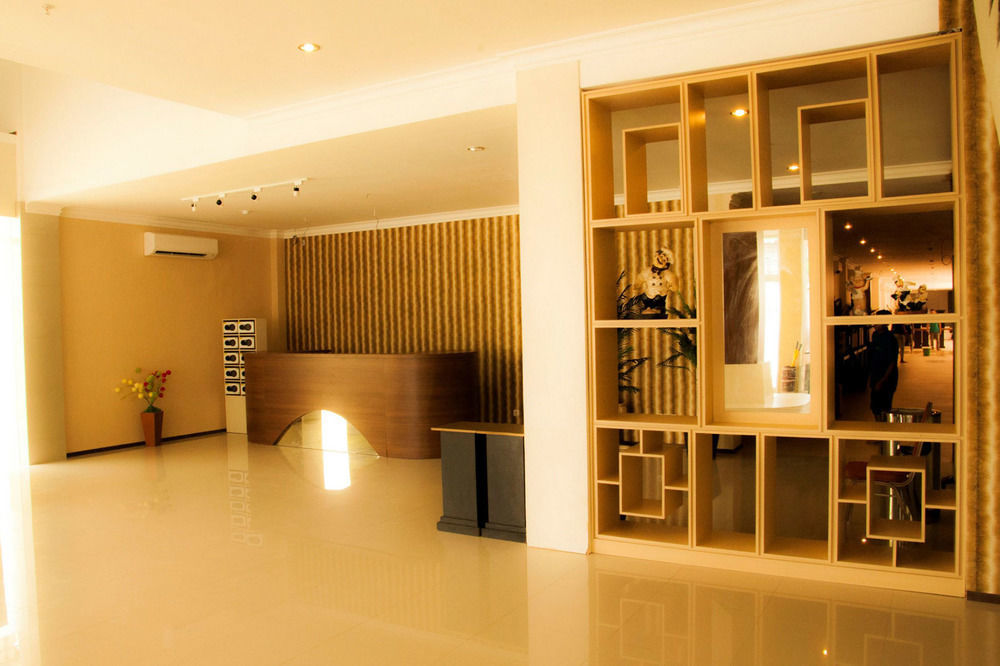 Royal Park Hotel Samarinda Eksteriør bilde